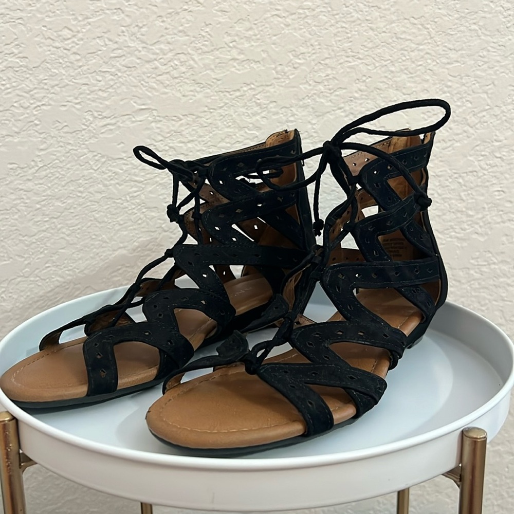 Black sandals